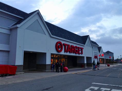 Target pittsfield ma - Lanesborough, MA 01237. $18 an hour. Part-time. Monday to Friday + 2. Starting Hourly Rate / Salario por Hora Inicial: $18.00 USD per hour ALL ABOUT TARGET As a Fortune 50 company with more than 400,000 team members worldwide,…. Posted. Posted 26 days ago ·. 